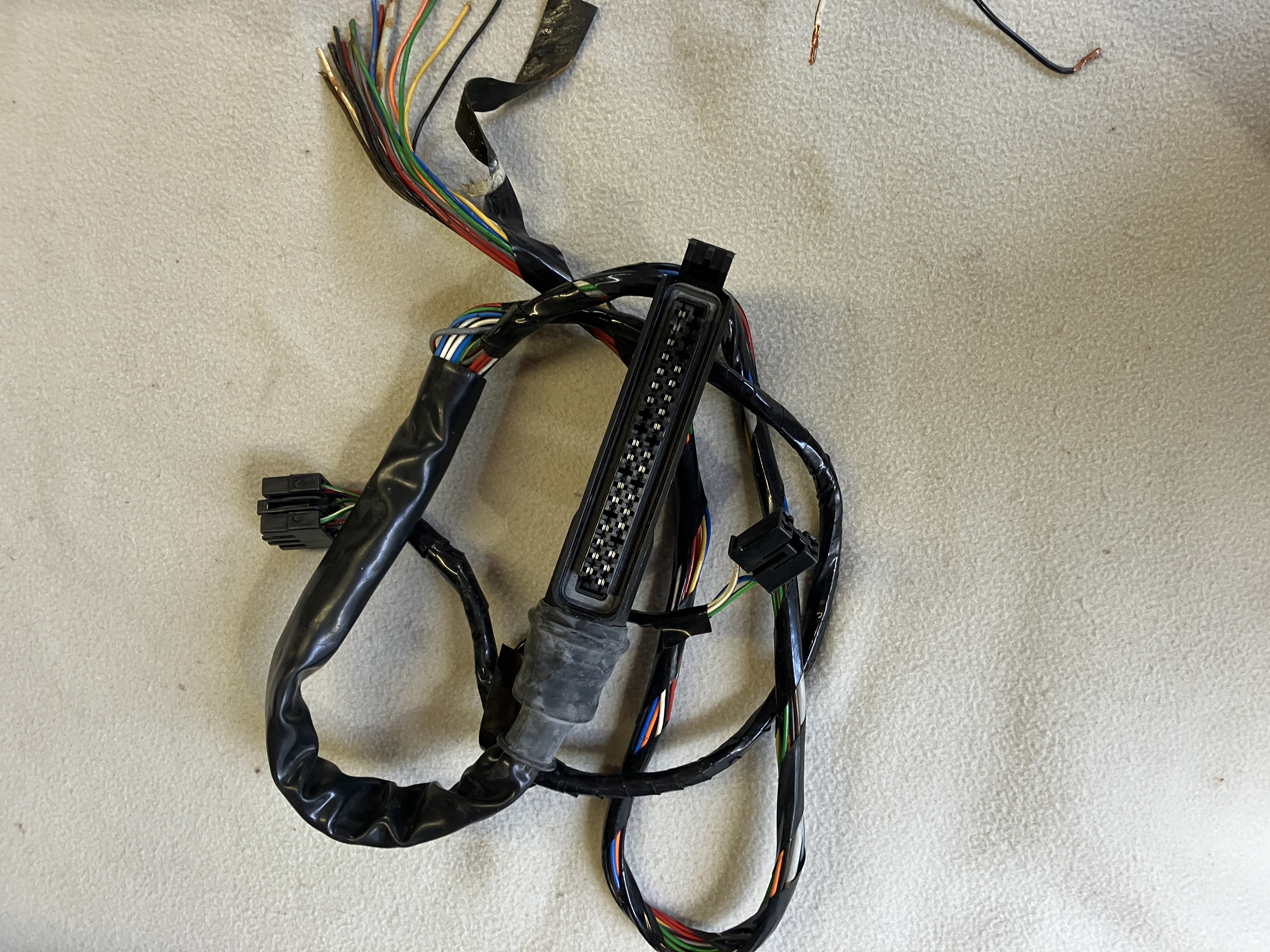 Connecteur Calculateur SAAB 900 Turbo